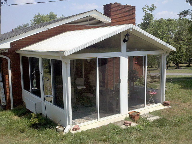 Screened room project by ATC Sunrooms Knoxville TN