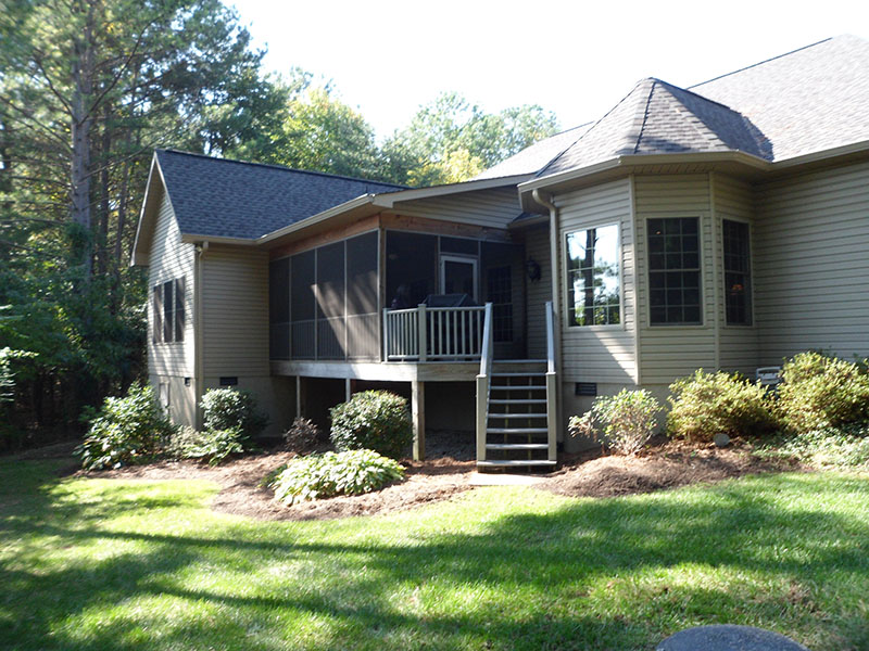 Screen room project completed by ATC Sunrooms Knoxville TN